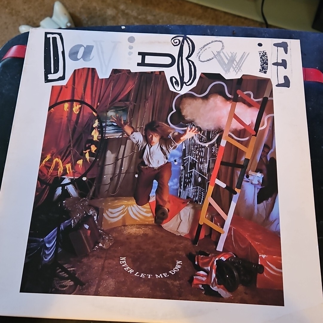 DAVID BOWIE- NEVER LET ME DOWN 1987 LP VG/VG+ PJ-17267
